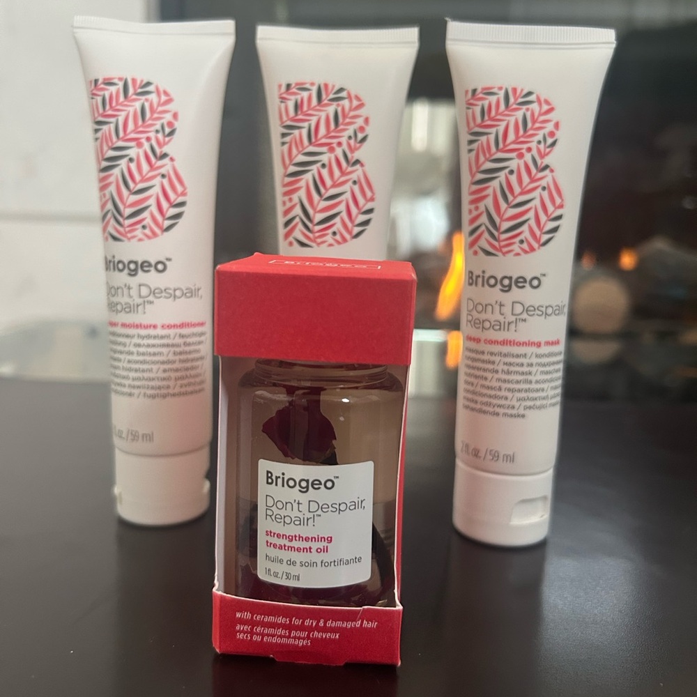 Briogeo Don't Despair, Repair! Hair Treatment Set - Red and White - Picture 1 of 6